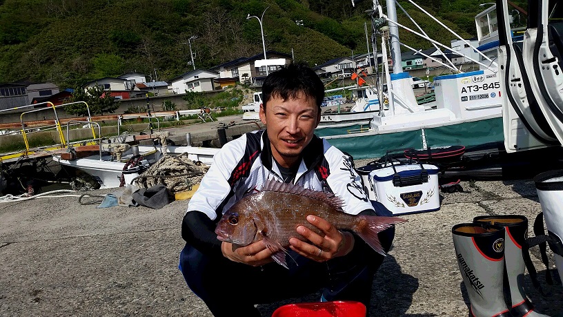 秋田県男鹿市 真鯛釣果1