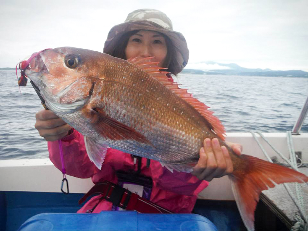 青森県鰺ヶ沢沖マダイ