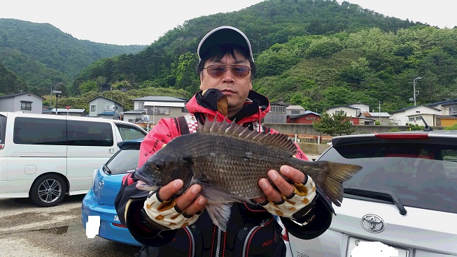 6月1日男鹿市加茂沖磯釣果1