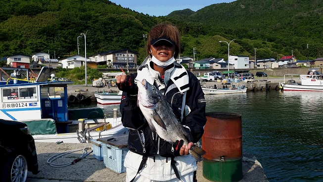 6月28日男鹿市加茂沖磯釣果3