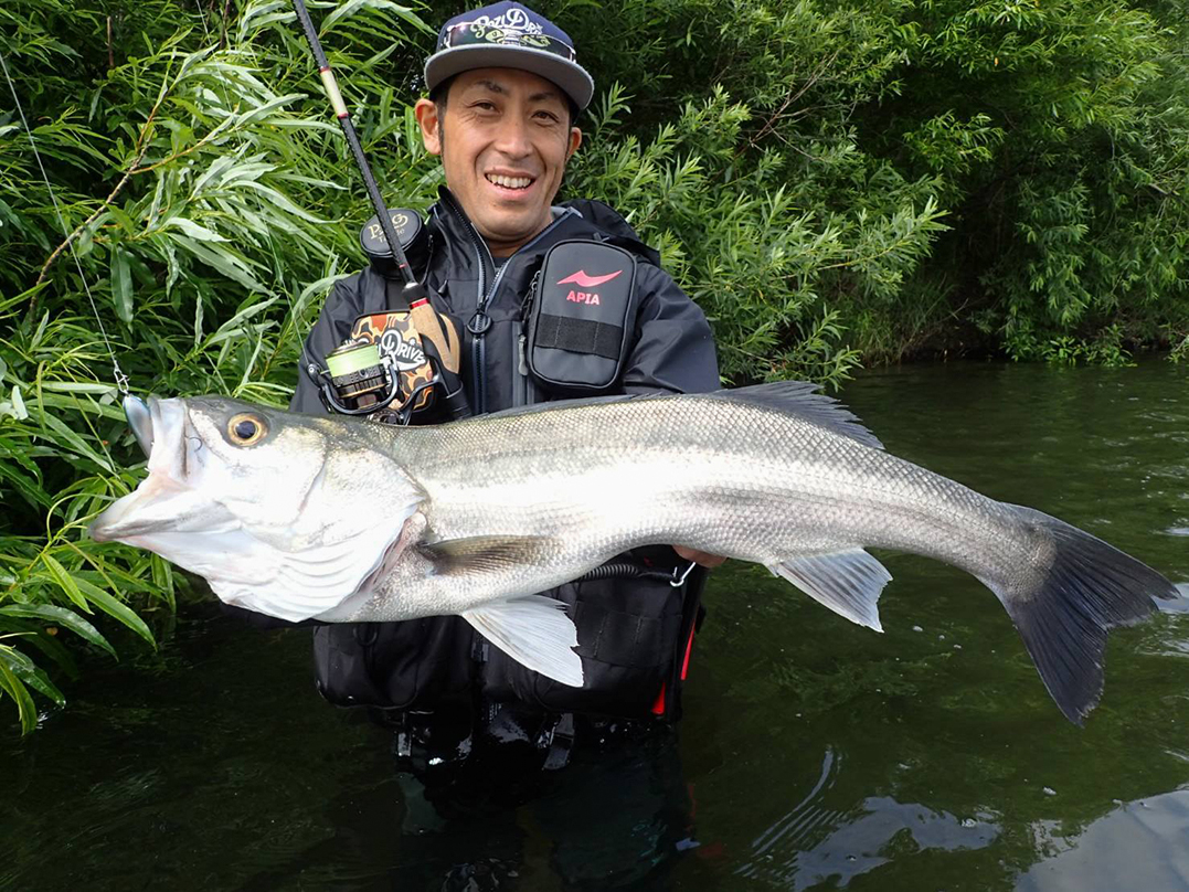 ポジドライブガレージ レッド中村