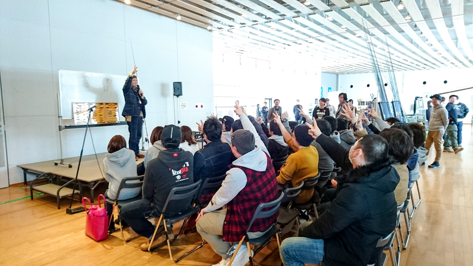 2月25日プロアングラーのトークショーで大いに盛り上がる。